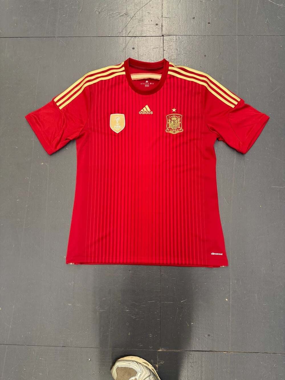 Spain Adidas FIFA World Champions 2010 Red/Gold Adult Men's Short Sleeve Jersey